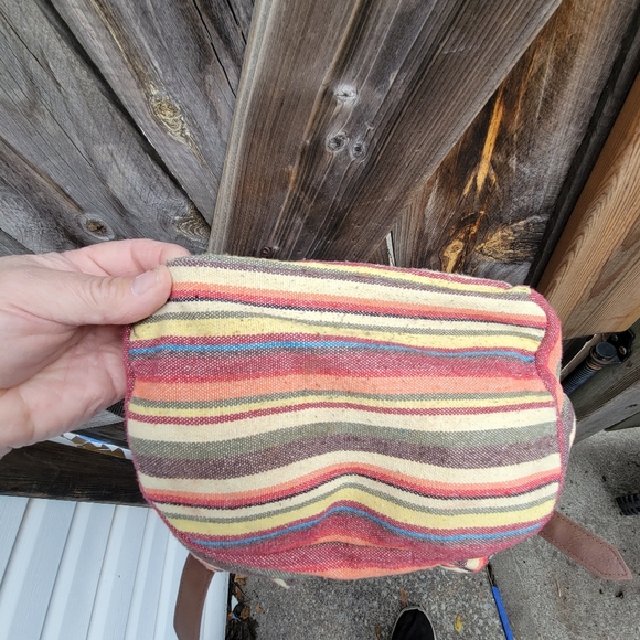 Mossimo lined backpack, several pouches and great Aztec stripe pattern. - Picture 9 of 10